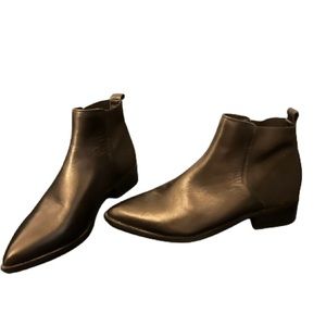 Steve Madden “Jingle” Chelsea Boots